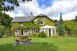 pont y garth holiday cottages in conwy valley north wales